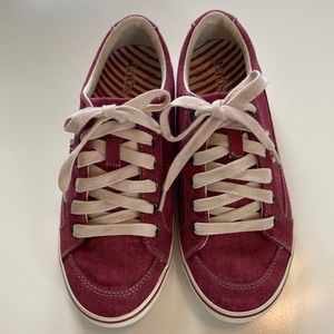 Taos womens sneakers
